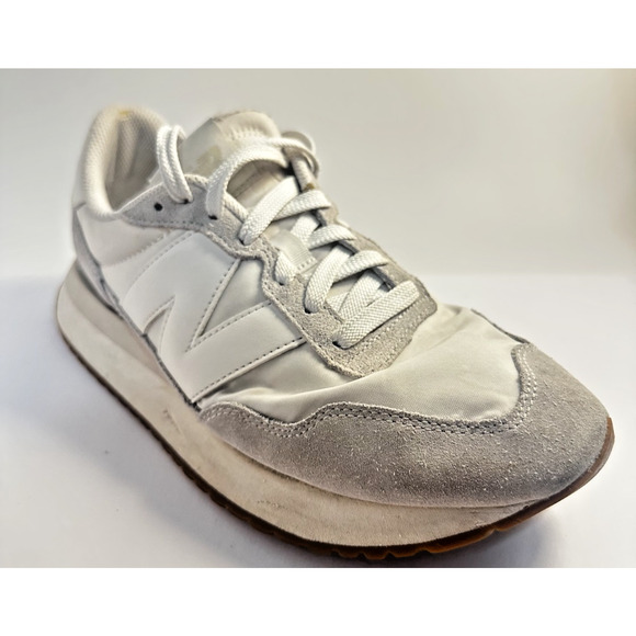 New Balance 574 Women’s 10 White Gray Suede Platform Sneakers Athletic Shoes - Picture 3 of 10